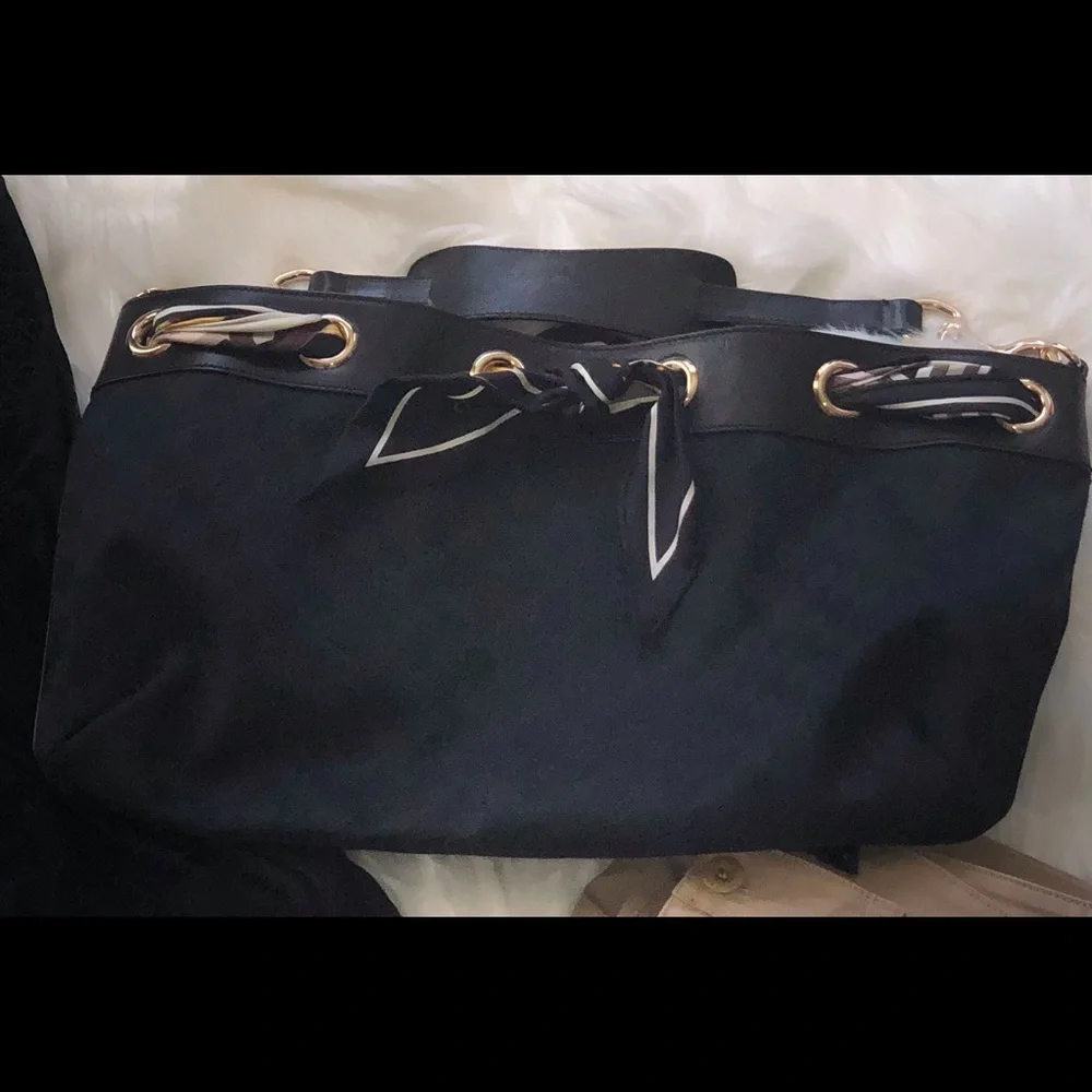 Gucci Scarf Trim Black Canvas Bag - Picture 4 of 12